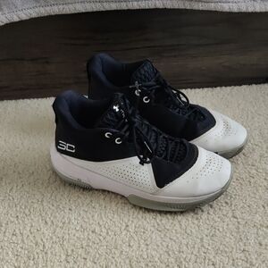 Under Armour SC 3ZERO IV Men's Athletic Shoes Sneaker Size 11.5 Black/White